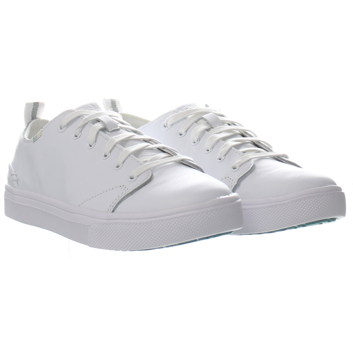 White leather women's hot sale trvl lite low sneakers