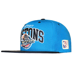 Mitchell & Ness NBA Detroit Pistons Logo Cap