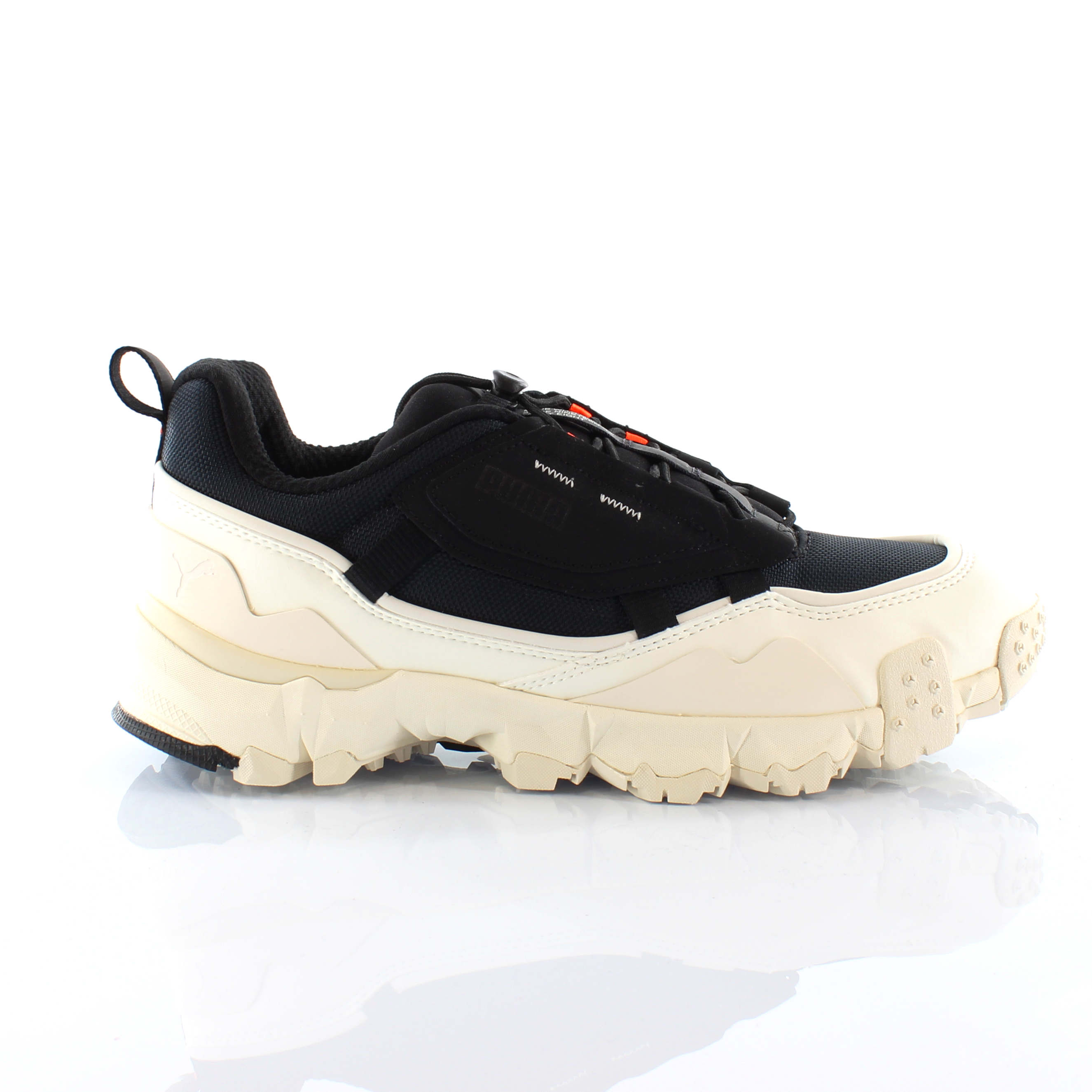 Puma Trailfox Overland Mens Black/White Trainers - Main Image