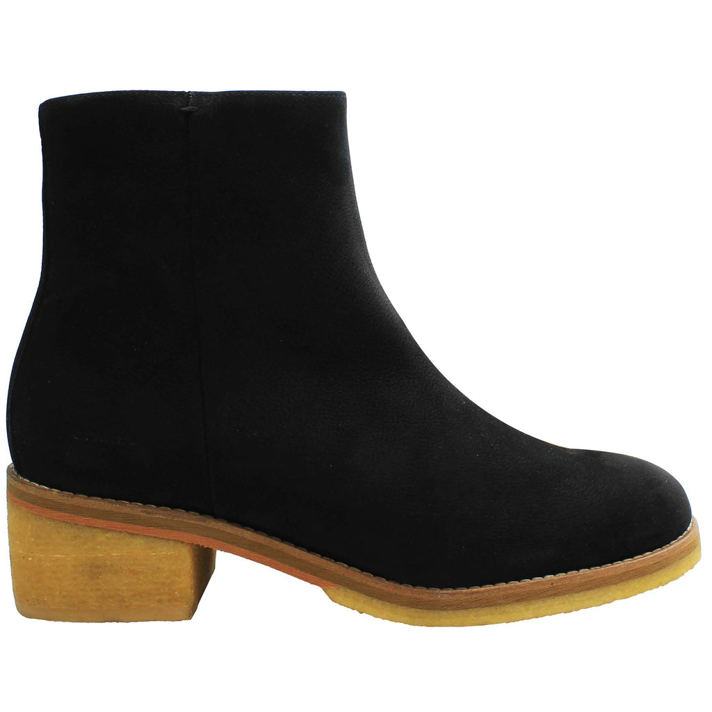 Clarks Amara Crepe Womens Black Ankle Boots