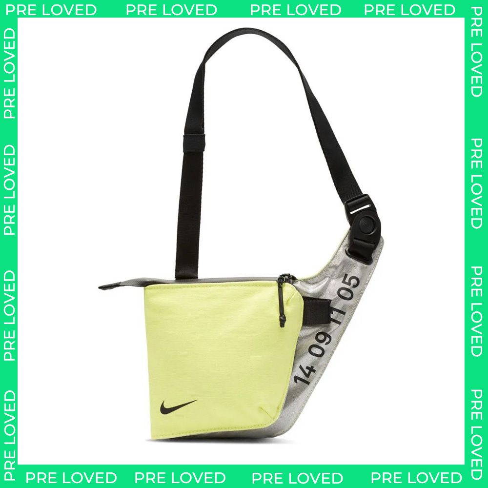 Nike Logo Womens Crossbody Tech Bag - No tag