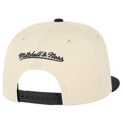 Mitchell & Ness NBA New York Knicks Vintage Jockey Off White Cap