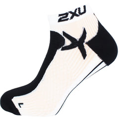 2XU Low Rise Black/White Socks