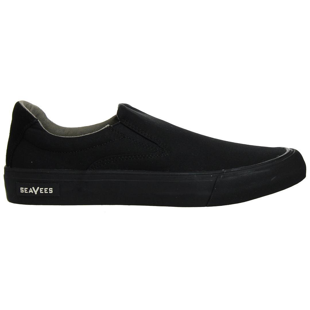 Seavees Hawthorne Mens Black Plimsolls