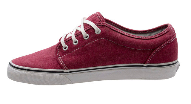 Vans Mens Vulcanized Red Canvas Lace Up Trainers VHNEA0