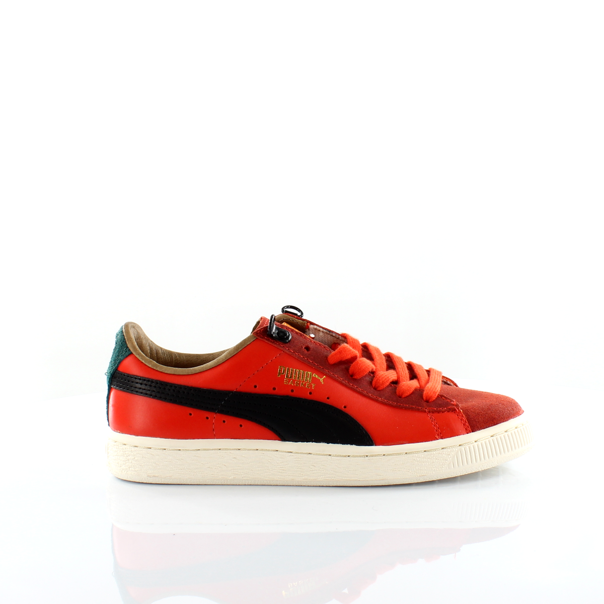 Puma Basket Classic MMQ Macht Mens Red Trainers