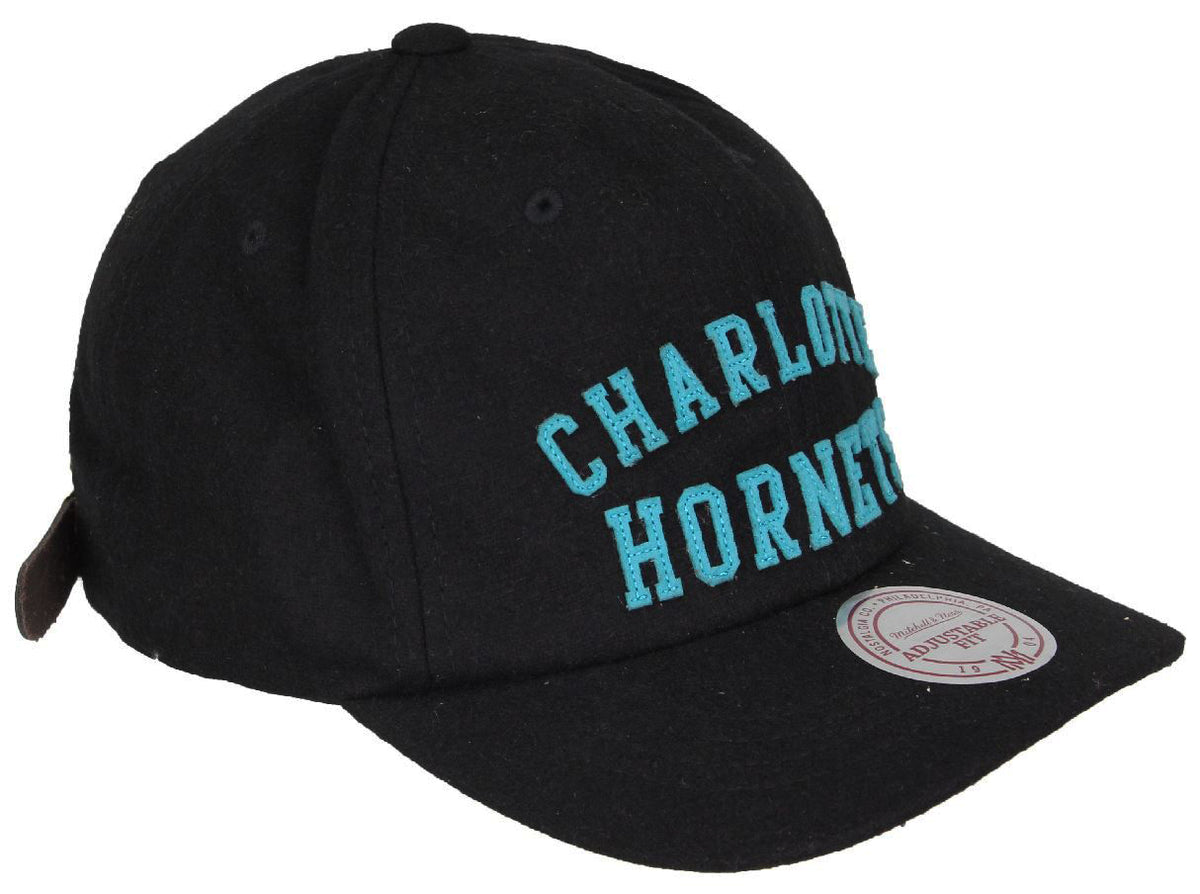 Mitchell & Ness Charlotte Hornets Mens Cap